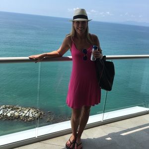 Meet your Posher, Carolyn